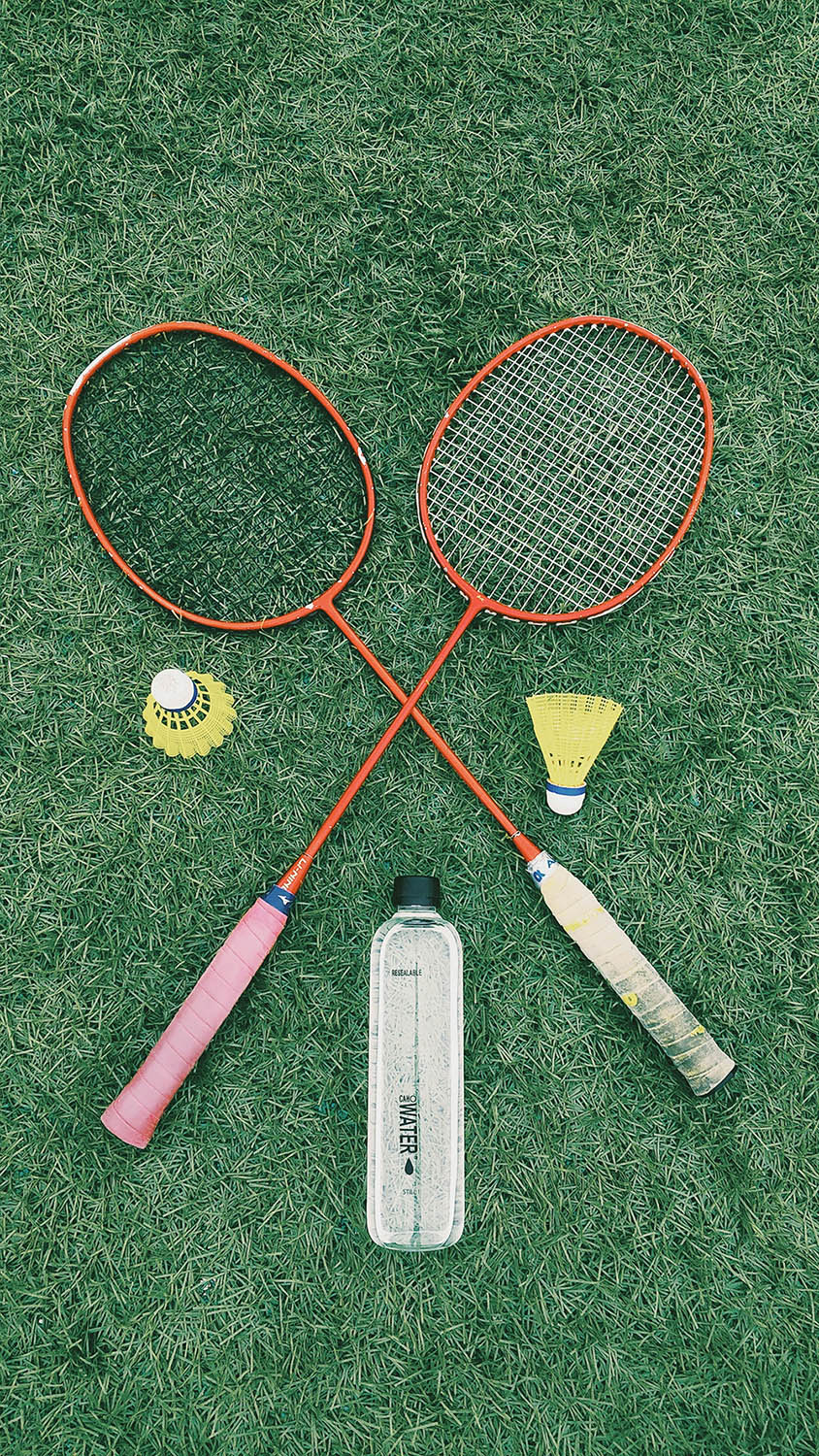 badminton rackets and birdie