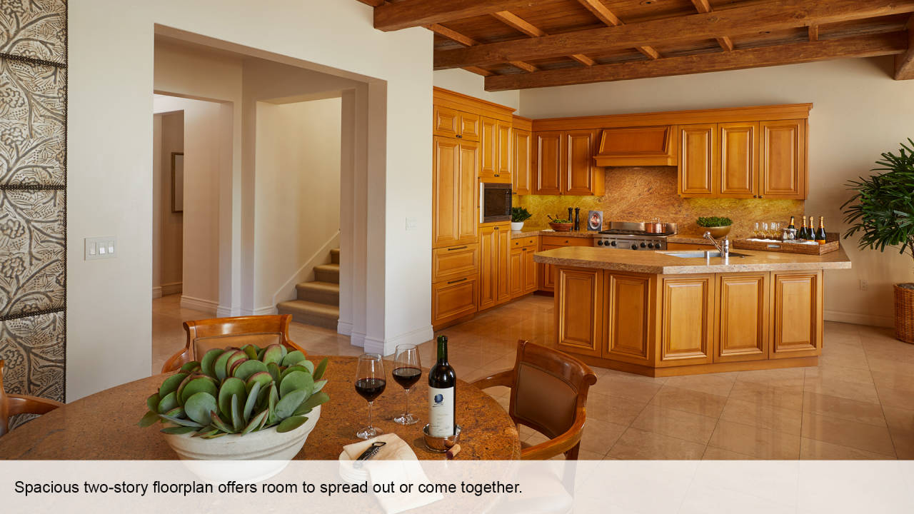 villa kitchen entrance