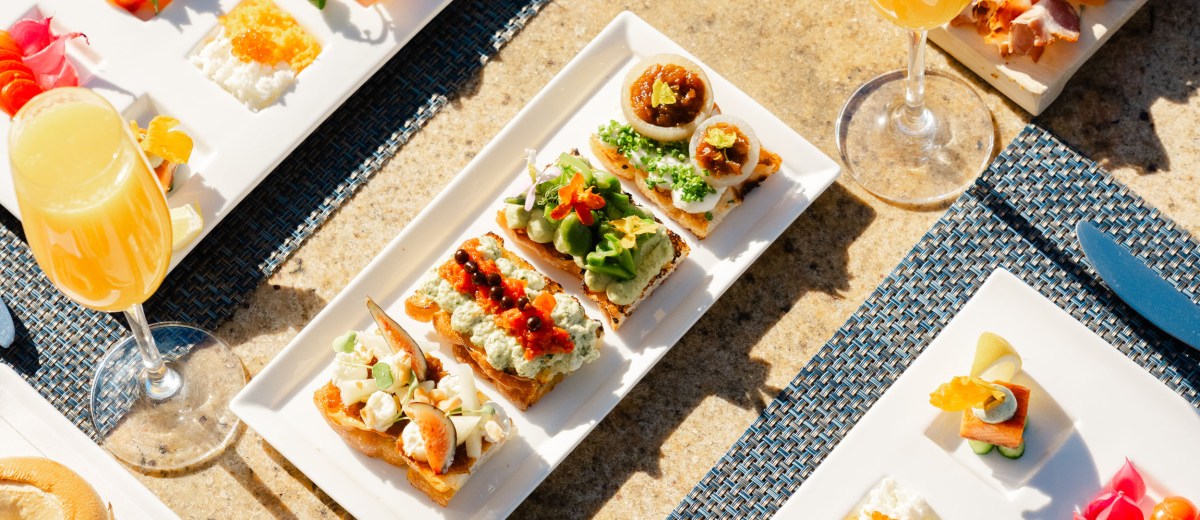 coastal brunch plates